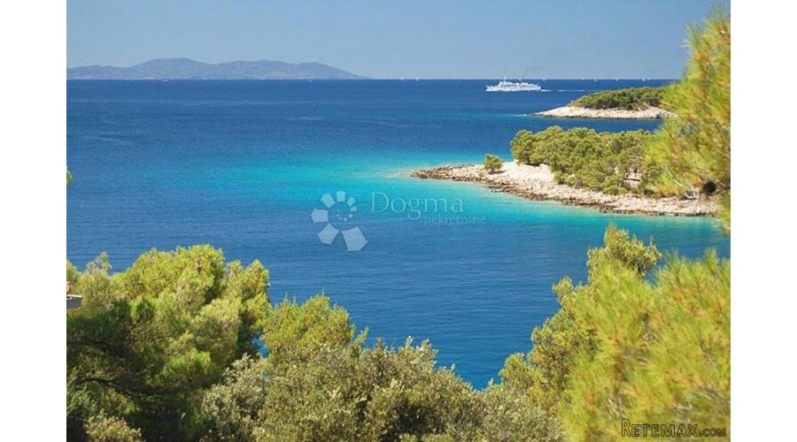 Brač -Milna samostojeća kuća 160m2 - 2
