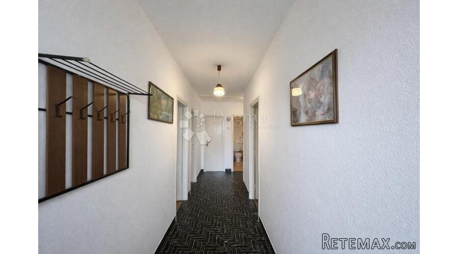 Stan Rovinj 94,75m2 sa vrtom, blizina mora i centra - 2