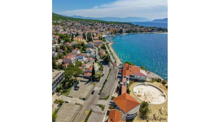 Selce, poslovni prostor uz šetnicu