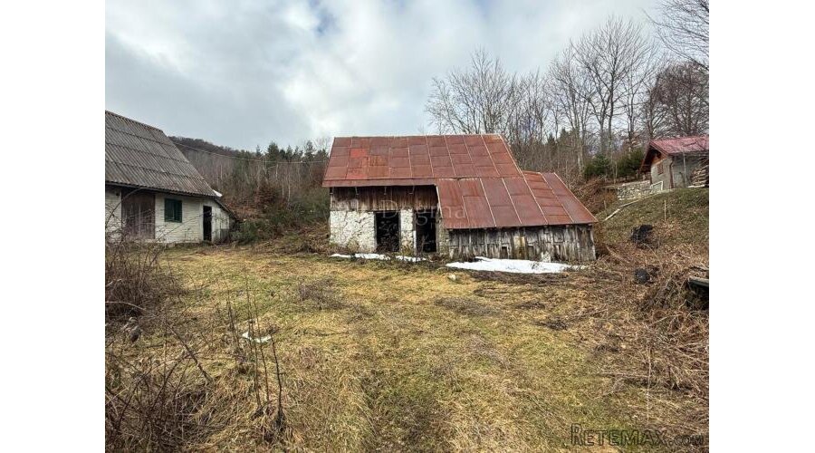 SEOSKO IMANJE + 10000M2 OKUĆNICE PRILIKA !!