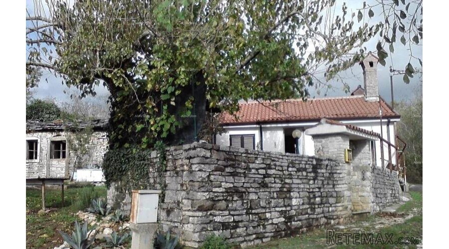 Kuća u blizini Oprtlja, s dvorištem i pogledom na prirodu - 2