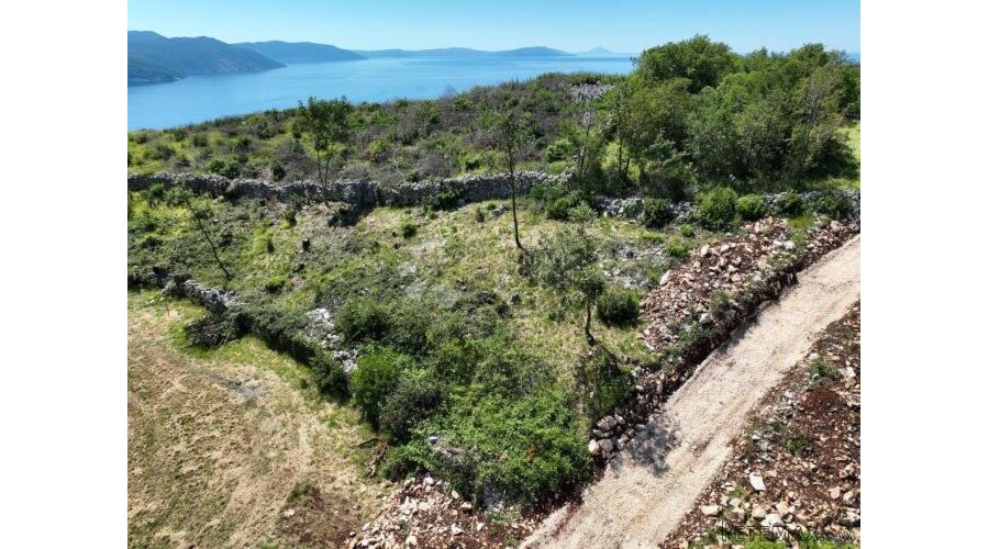 Građevinsko zemljište, okolica Plomina
