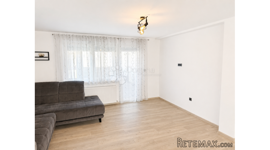 Bjelovar - Potpuno adaptiran stan s privatnim dvorištem - 2