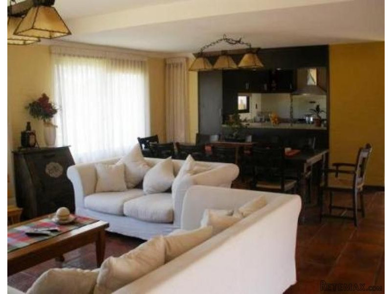 3 Bedroom House - For Rent - Cantegril - 2