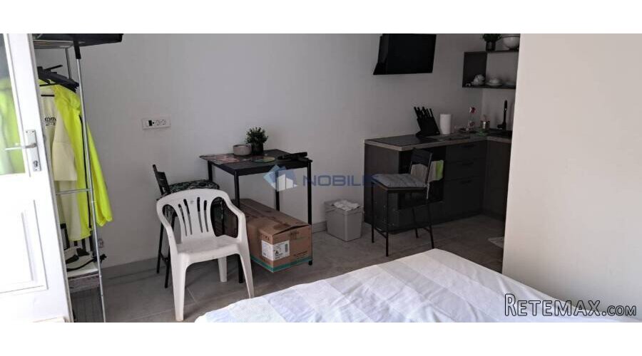 Vis - Centar, kamena kuća 228 m2 s okućnicom 200 m2 - 14
