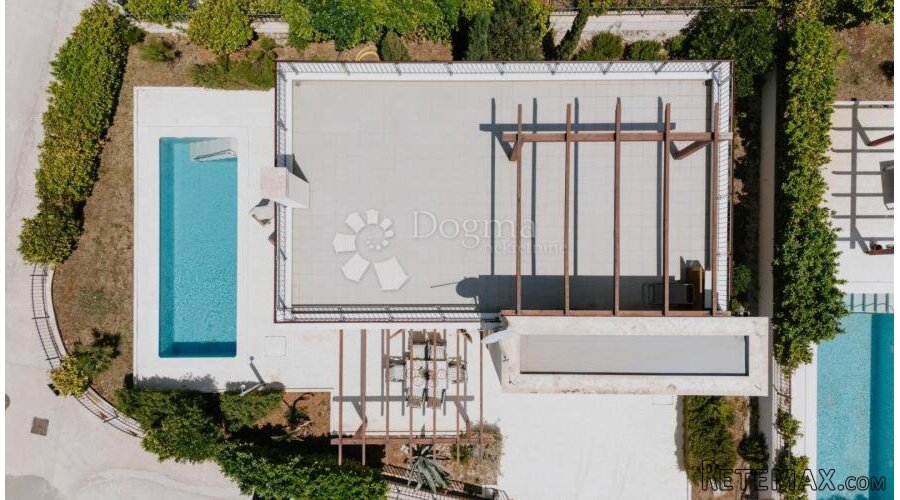 Sofisticirana Vila s bazenom i panoramskom rooftop terasom u - 2