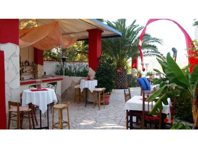 Detached house with Bistro - 2