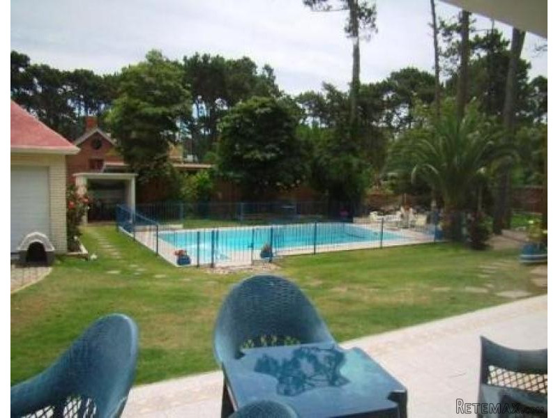 5 Bedroom House - For Rent - Lugano Y.. - 2