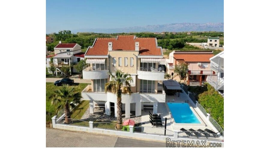 Villa s bazenom u Privlaci - 3