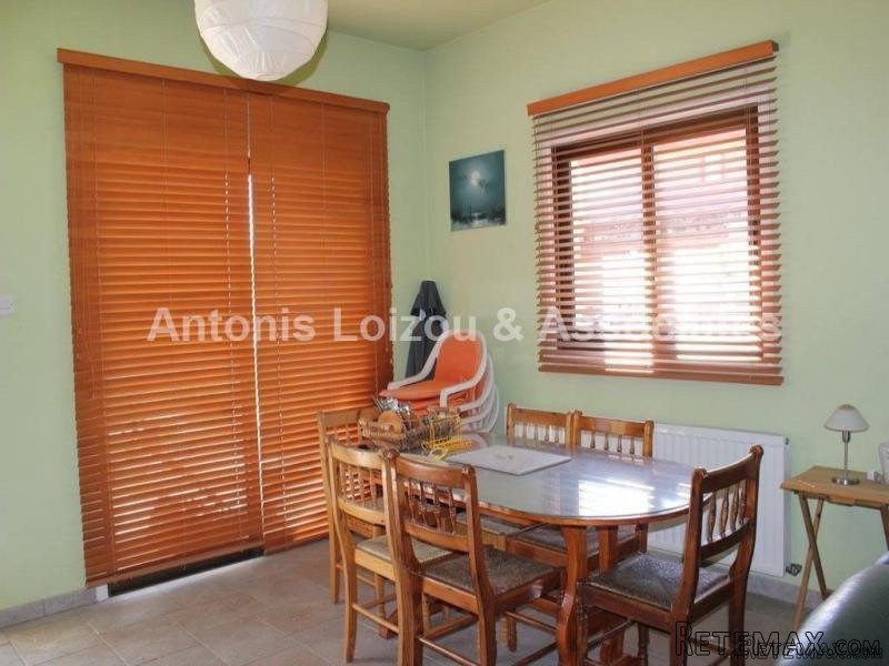 3 Bedroom Detached house with large.. - 2
