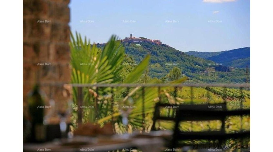 Kamena kuća sa bazenom i panoramskim pogledom. Blizina.. - 2