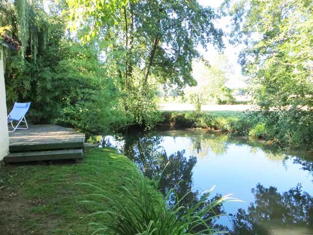 Superb Riverside Property In Charente.. - 2