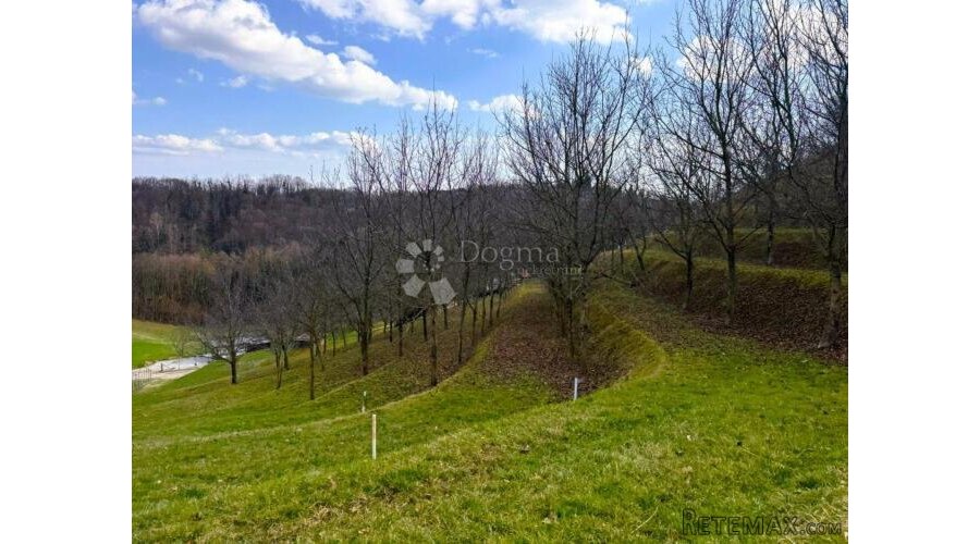 6495 m² prirodne ljepote - 16 terasa, 117 oraha i dva prilaz - 3