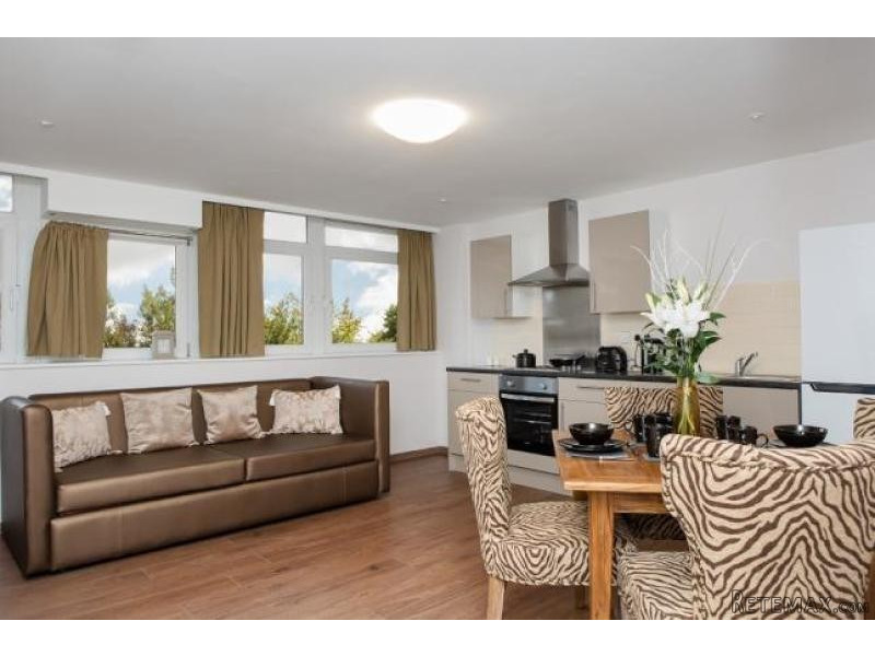 3 Bed Flat For Sale