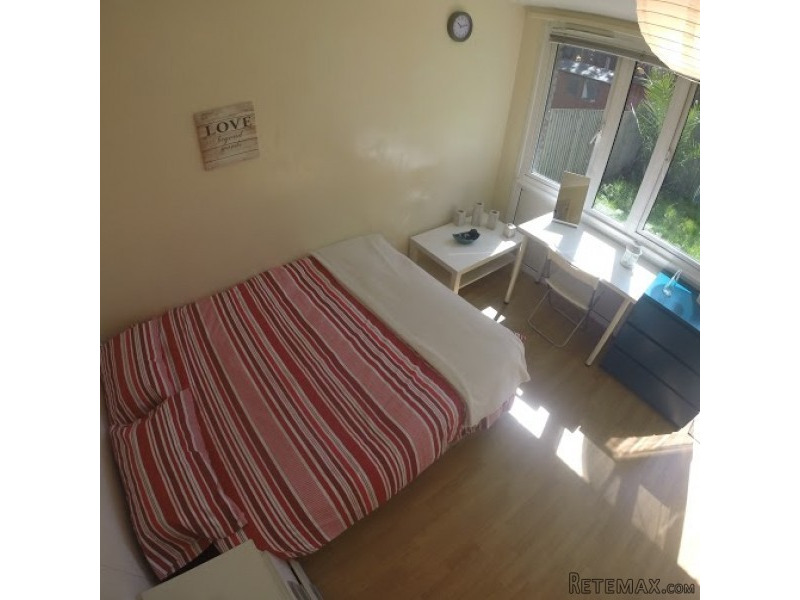 Amazing Location!!! Comfortable Double.. - 2