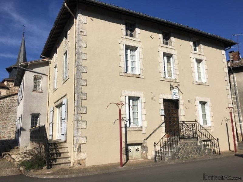 Large Family Home Currently Run As A..