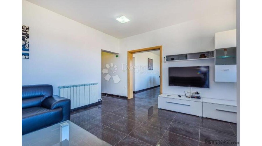 Predivan apartman u prizemlju sa pogledom na more - 3
