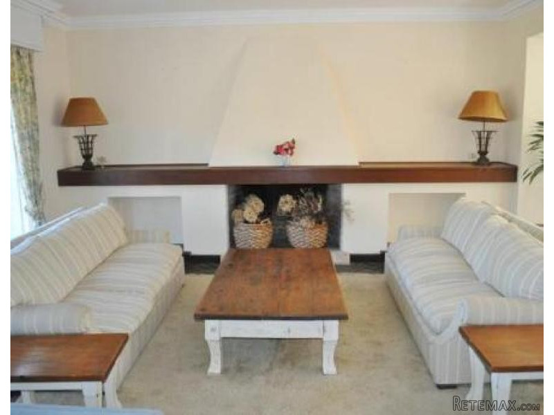 9 Bedroom House - For Rent - Mansa - 2