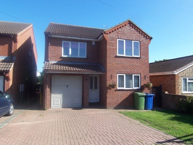 4 bedroom house in Minster On Sea..