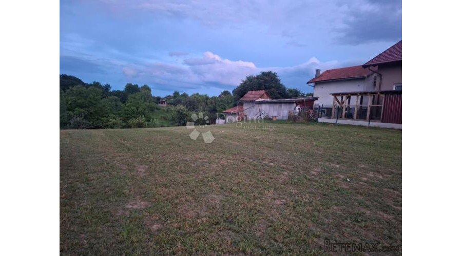 GRAĐEVINSKO ZEMLJIŠTE - MALI VRH
