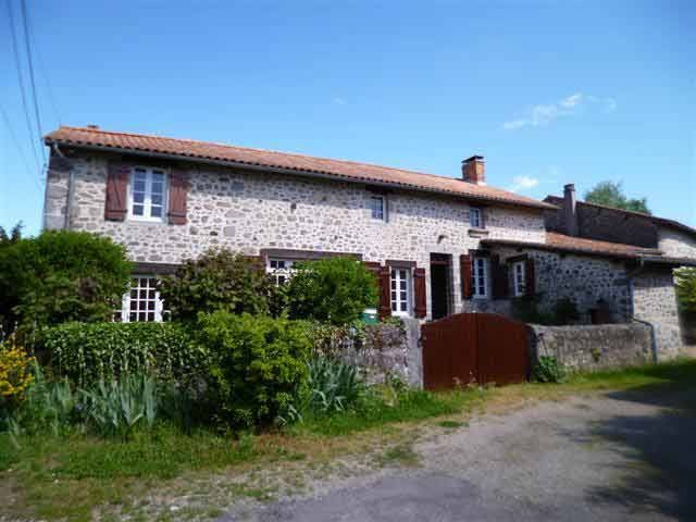 House To Rent At Saint Estephe..