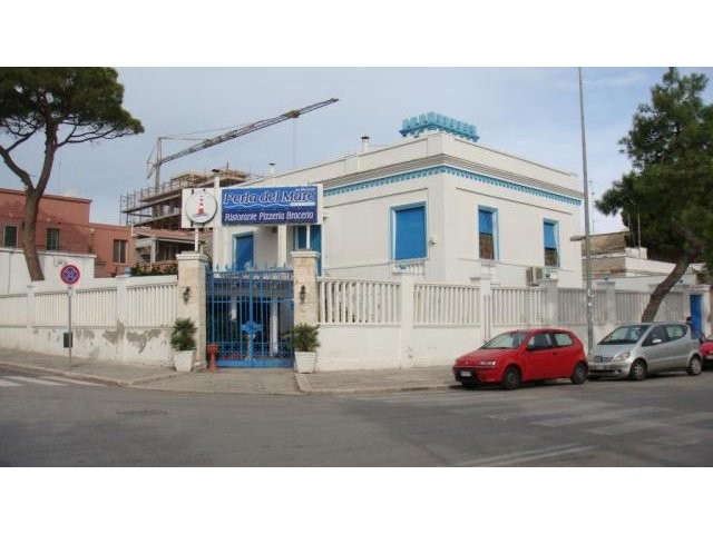 - Villa - For Sale