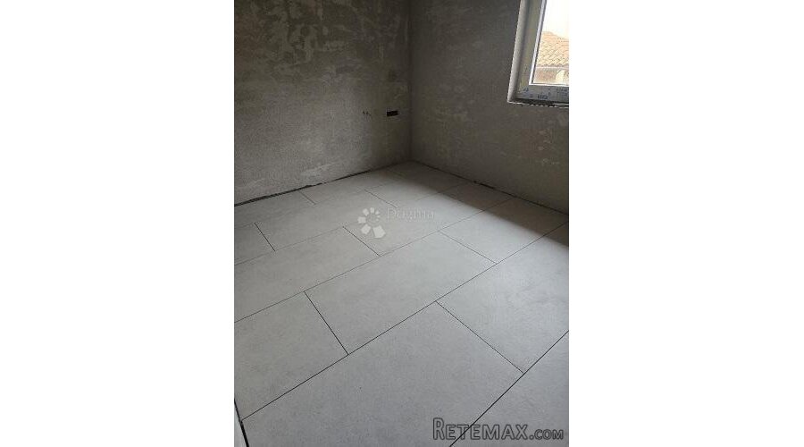 Krk, kuća 140m2 sa bazenom i okućnicom - 2