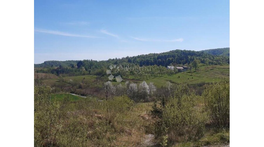 Zemljište uz asfaltiranu cestu - 3