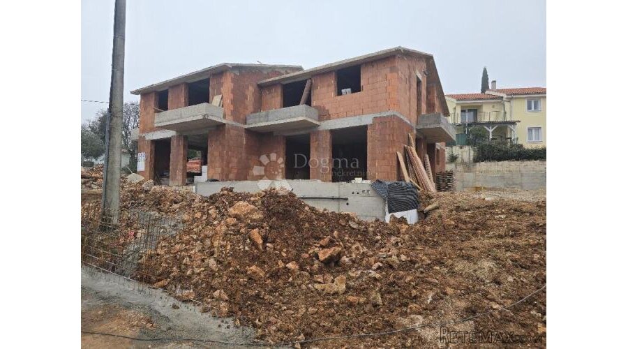 Krk, dvojna kuća za odmor sa bazenom i okućnicom - 3