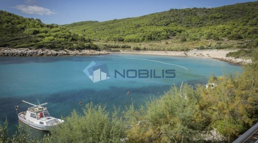 Vis, Milna, 430m2, kuća sa 4 apartmana, izvrsna lokacija - 9
