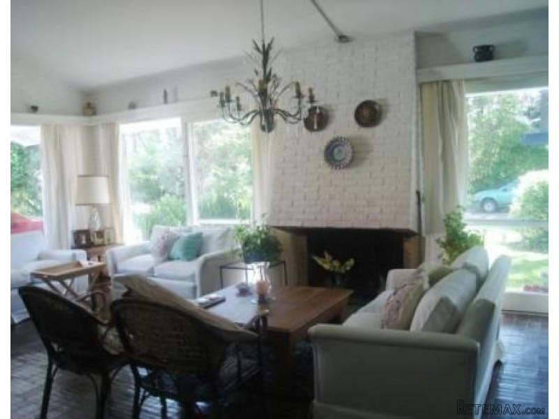 3 Bedroom House - For Rent - Mansa - 2