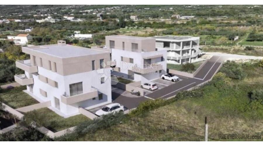 KAŠTEL KAMBELOVAC-JEDNOSOBNI STAN - 3