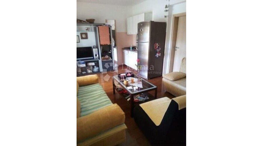 VODICE, lijepo uređen i namješten apartman - 2