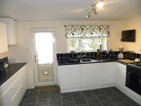 Middle Close, Great Chart, Ashford - 2