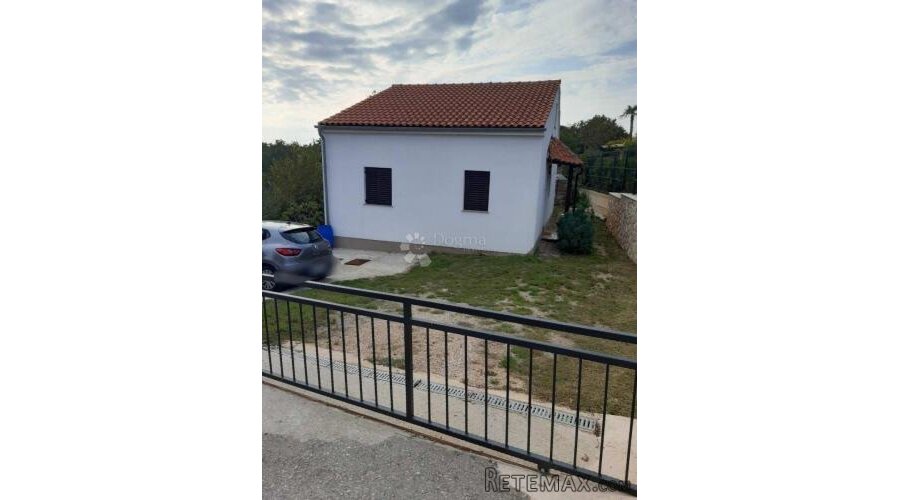 Samostojeća kuća ! - 2
