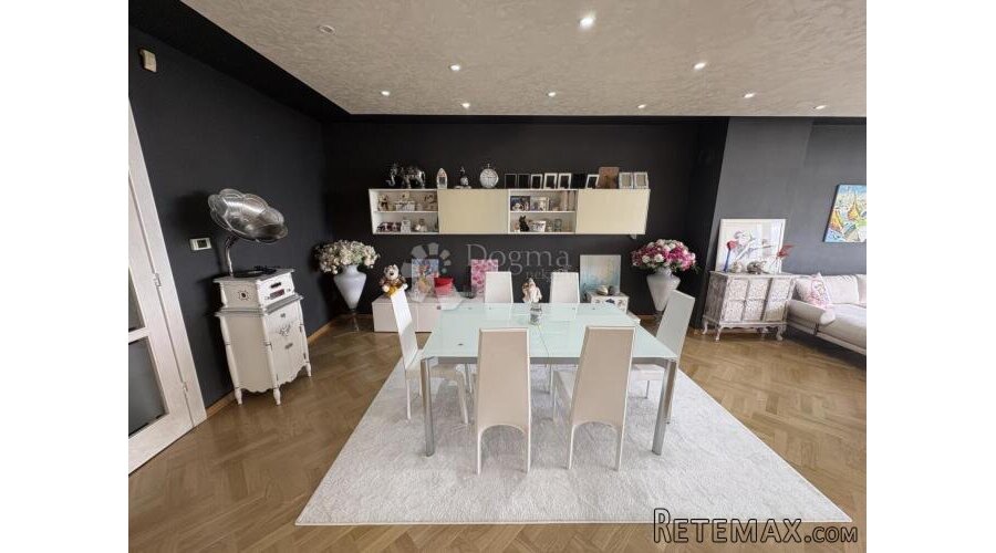 Vrhovec 192 m² – panoramski pogled na Zagreb, terase, garaža - 3