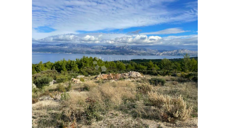 Poljoprivredna parcela na otoku Braču