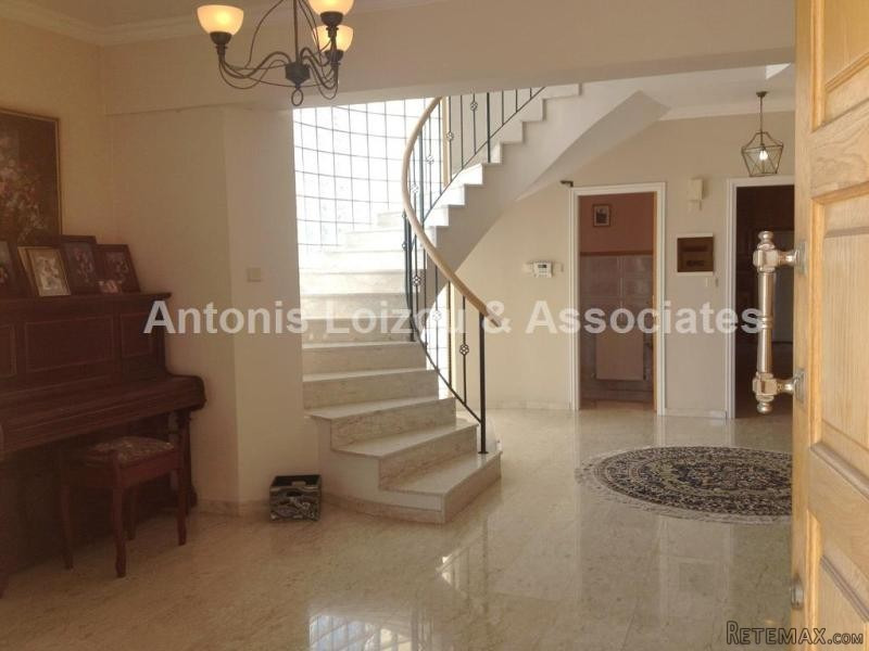 3 Bedroom plus office detached house in.. - 2