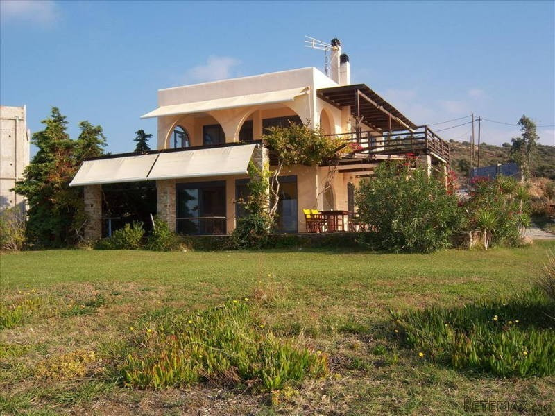 B287 - Detached house of 170 sqm in a..