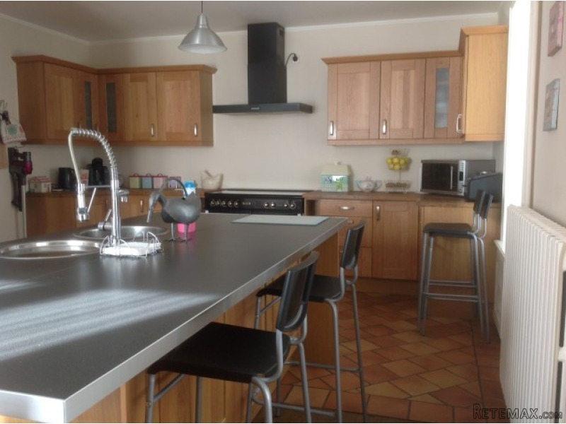 Large Family Home Currently Run As A.. - 2