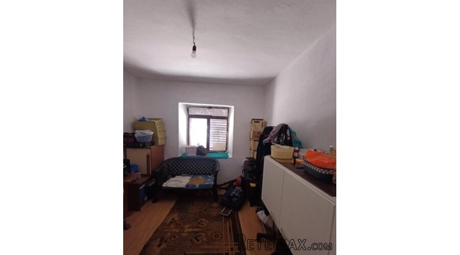 Prodajem prizemlje kuce u Niksicu - 5