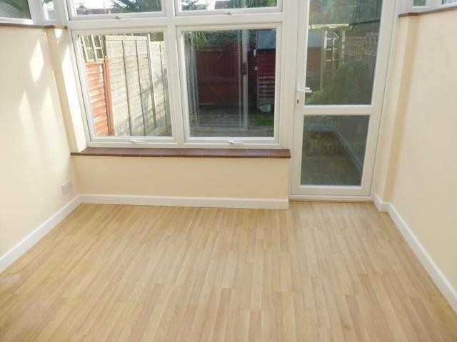 Unfurnished 2 bedroom Property For.. - 2