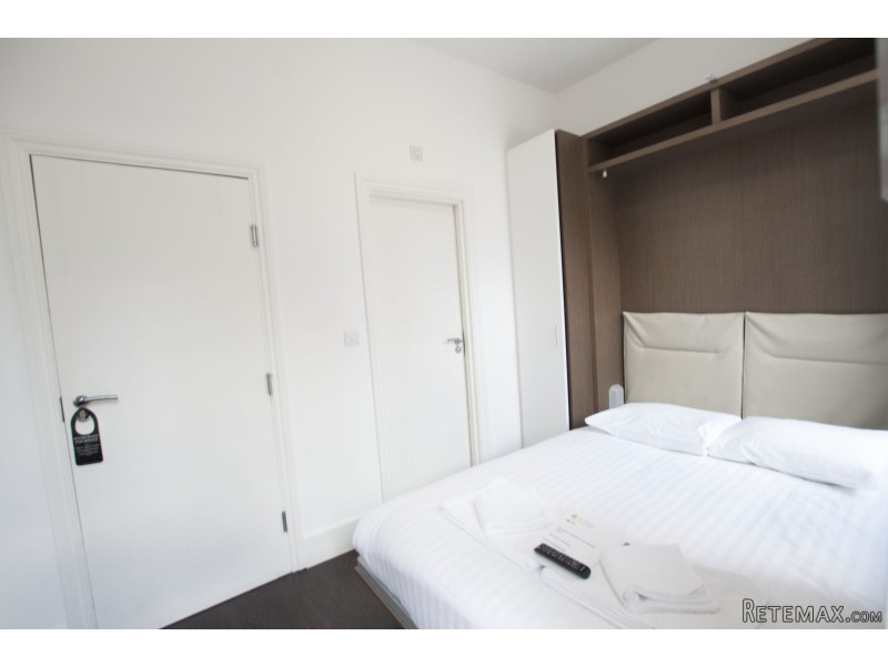 *** Charlote Central London B&B - R6