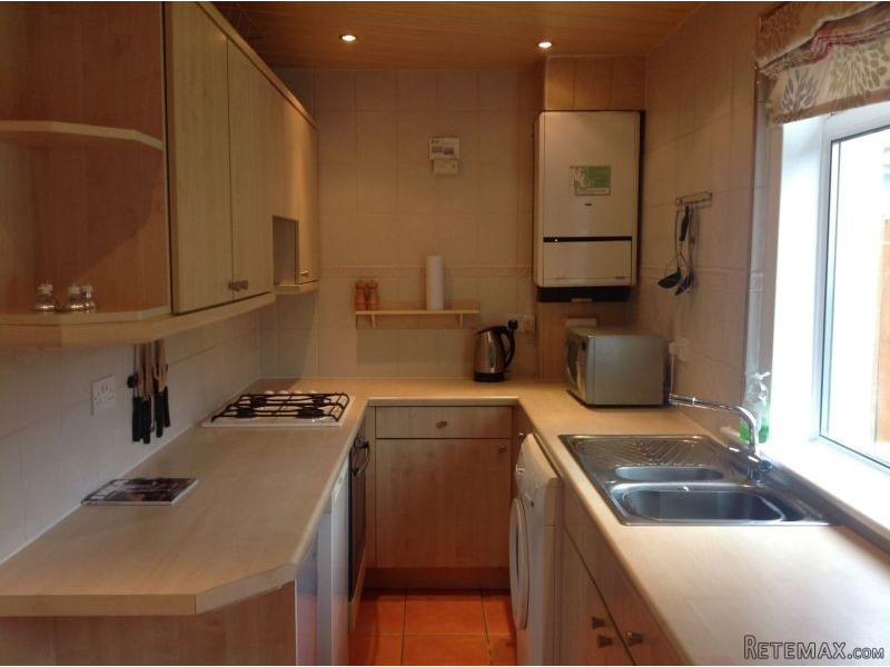 7 Alyth Crescent, Clarkston, Glasgow.. - 2