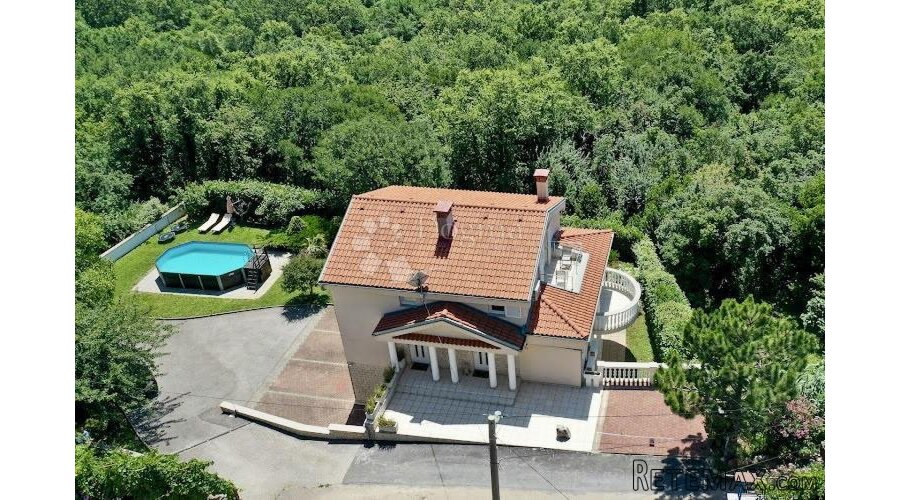 Prekrasna Villa u zaleđu Crikvenice
