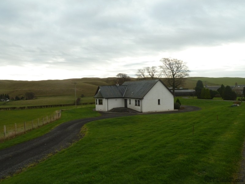 35 Earnlea Bungalow, Hazelden Rd..