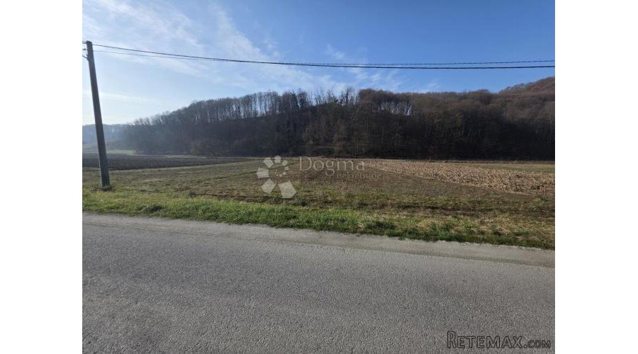 Građevinsko zemljište 1.618 m² – ravan teren, mirna lokacija - 3