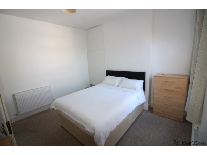 Oak Room - 2