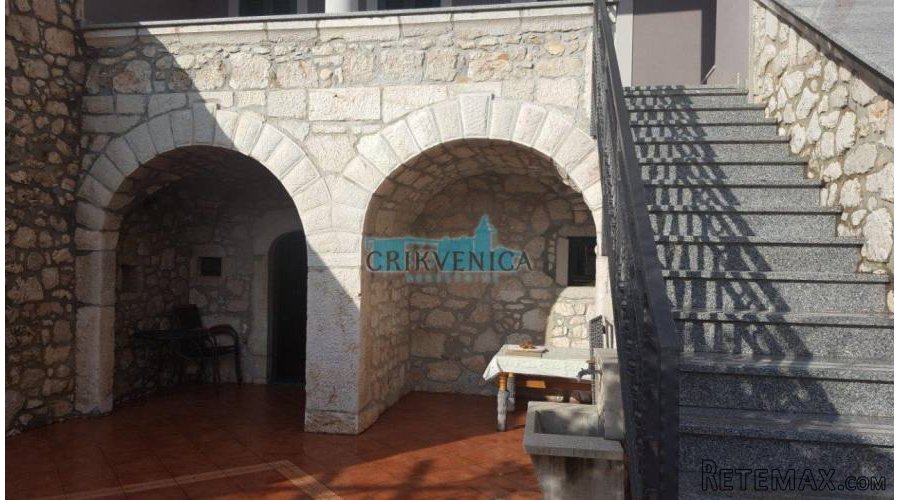 Prekrasna kuća 250m2 Grižane - 2