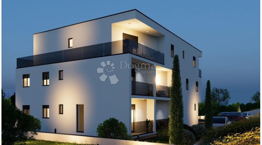 NOVOGRADJA KAŠTELA S5